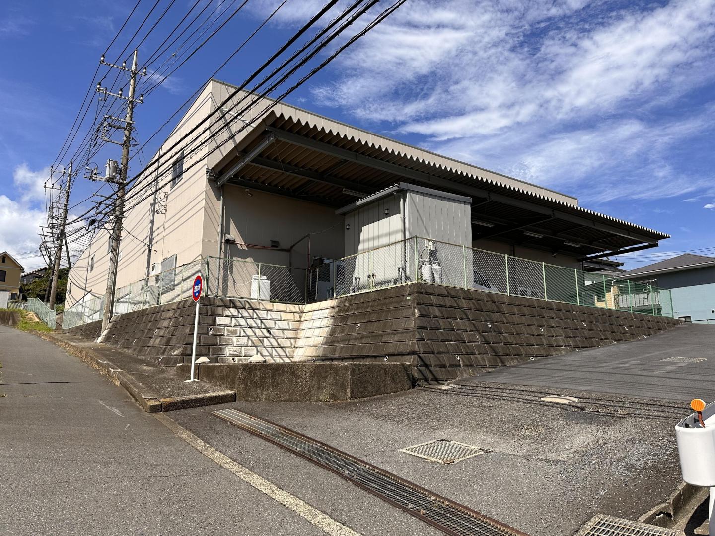 神奈川県厚木市飯山南貸し倉庫